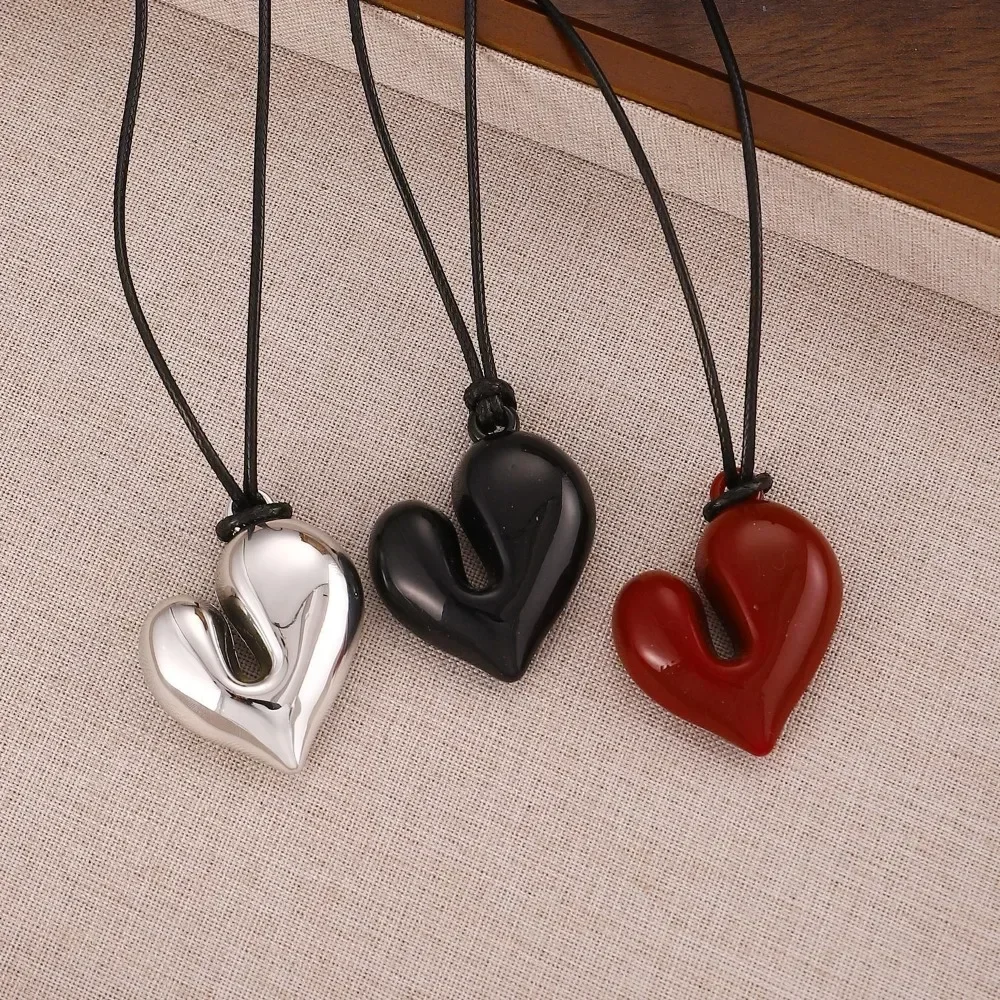 

SUMENG 2025 Women's Heart Necklace with Adjustable Pull-out Sweater Chain, Ideal Holiday Jewelry Accessory