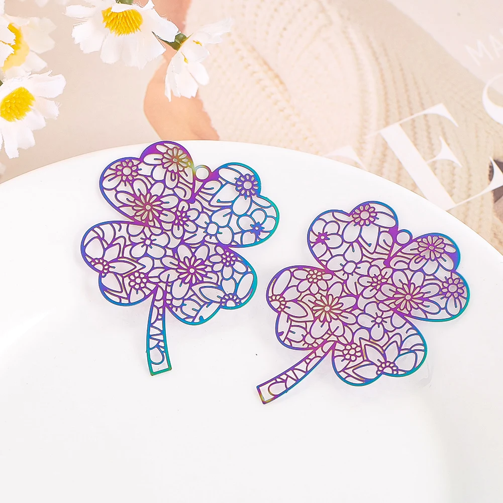 2PCS Colorful Metal Four-leaf Clover-shaped Hollow Flower Single Hole Pendant DIY Room Garden Jewelry Decoration Accessories