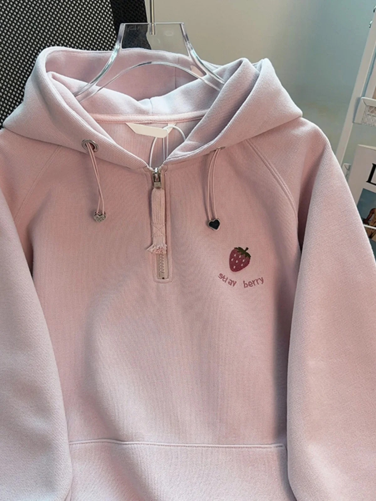 핑크 딸기 자수 후드티 여성용 루즈핏 슬림핏 탑 트렌디 봄 가을 대학 스타일 긴 소매 버블 소매