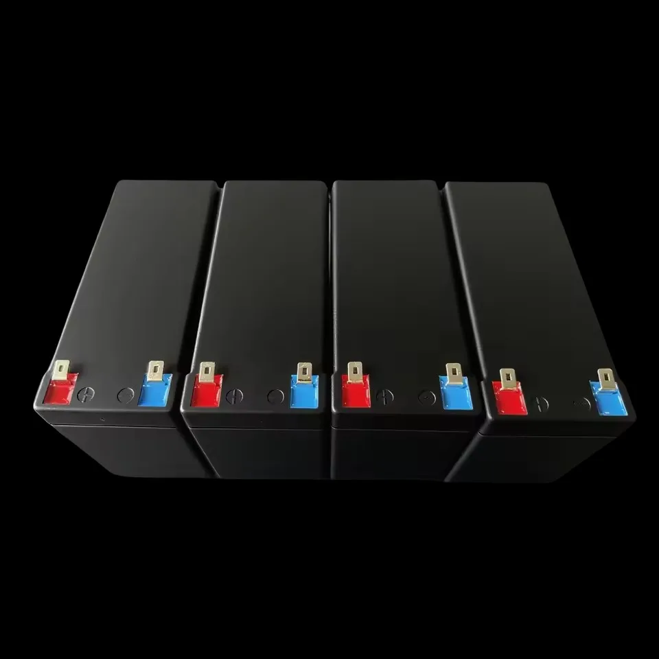 Batteria LiFePO4 12V 6Ah 12Ah 15Ah con batteria ricaricabile al litio ferro fosfato BMS integrata, adatta per camper e barche