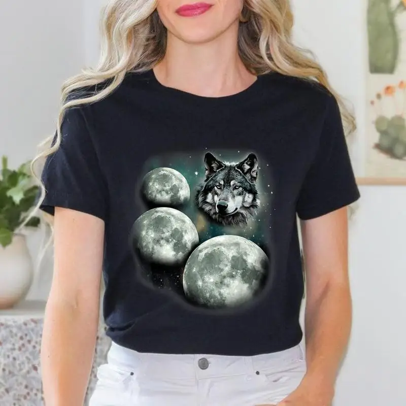 Three Moon Wolf 3 M…