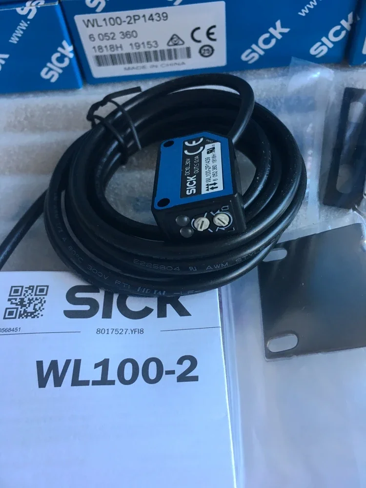 New original SICK WL100-P1439 Sensor mirror reflective photoelectric switch
