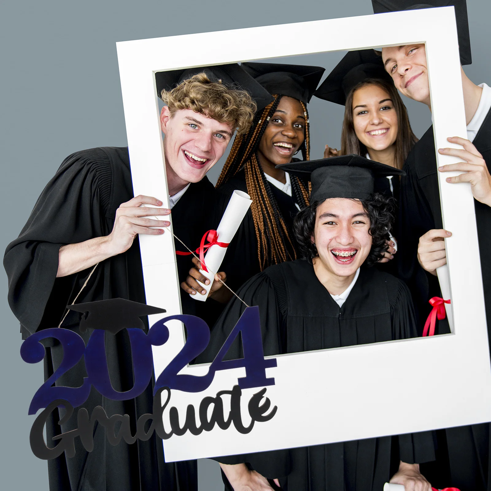 

Graduation Wooden Sign Decoration 2024 Hanging Party Ornament For Photo Booth Props Graduation Party Supplies