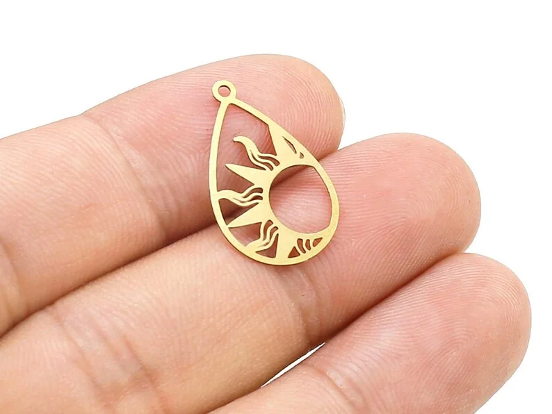 

20pcs Sun Earring Charms, Brass Teardrop Charm, Earring Findings, 22x13.6x0.3mm, Necklace Pendant, Jewelry Making R2413