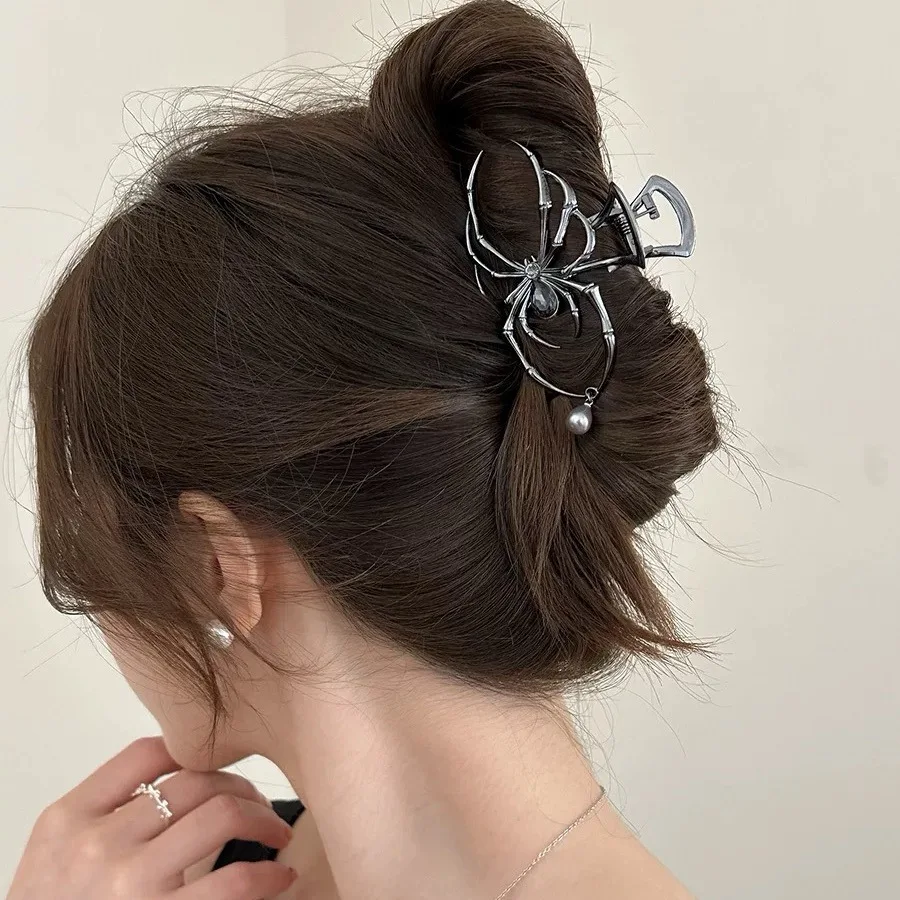 2025 Halloween Black Spider Hair Claw Clips with Pearl Charm Design,Metal Gothic Punk Hair Clips Strong Hold Hair Accessories - view 3