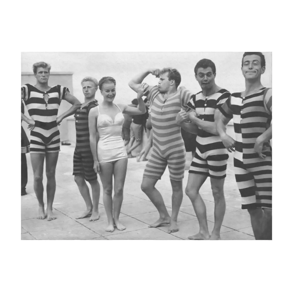 

Men Flexing Muscles, Funny Black and White Vintage Photo Throw Blanket Picnic For Decorative Sofa Extra Large Throw Blankets