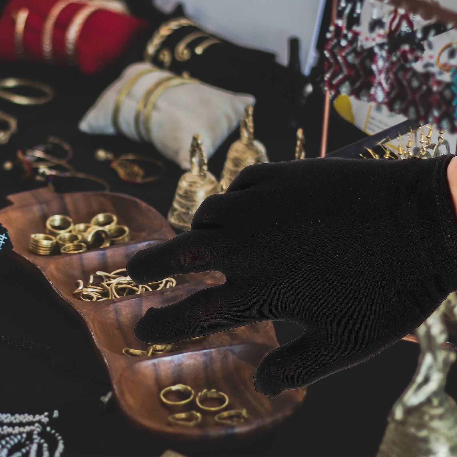 

12Pairs Cotton Protective Gloves Lightweight Breathable Moisturizing Safety Gloves for Industrial Gardening Cleaning Jewelry