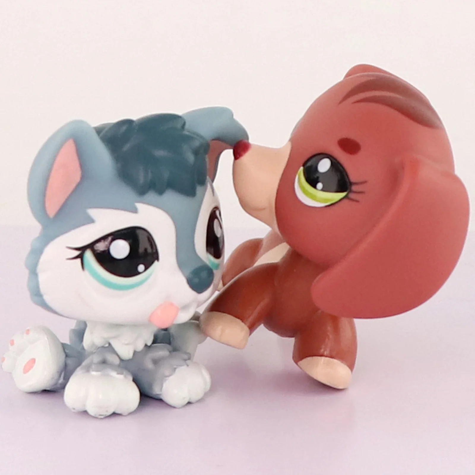 

2 pcs Minilpsshop Bobble Head Toys Husky Puppy # 2036 Dachshund # 3601 & Ranbom 7pcs Accessories Kids Gift for lps
