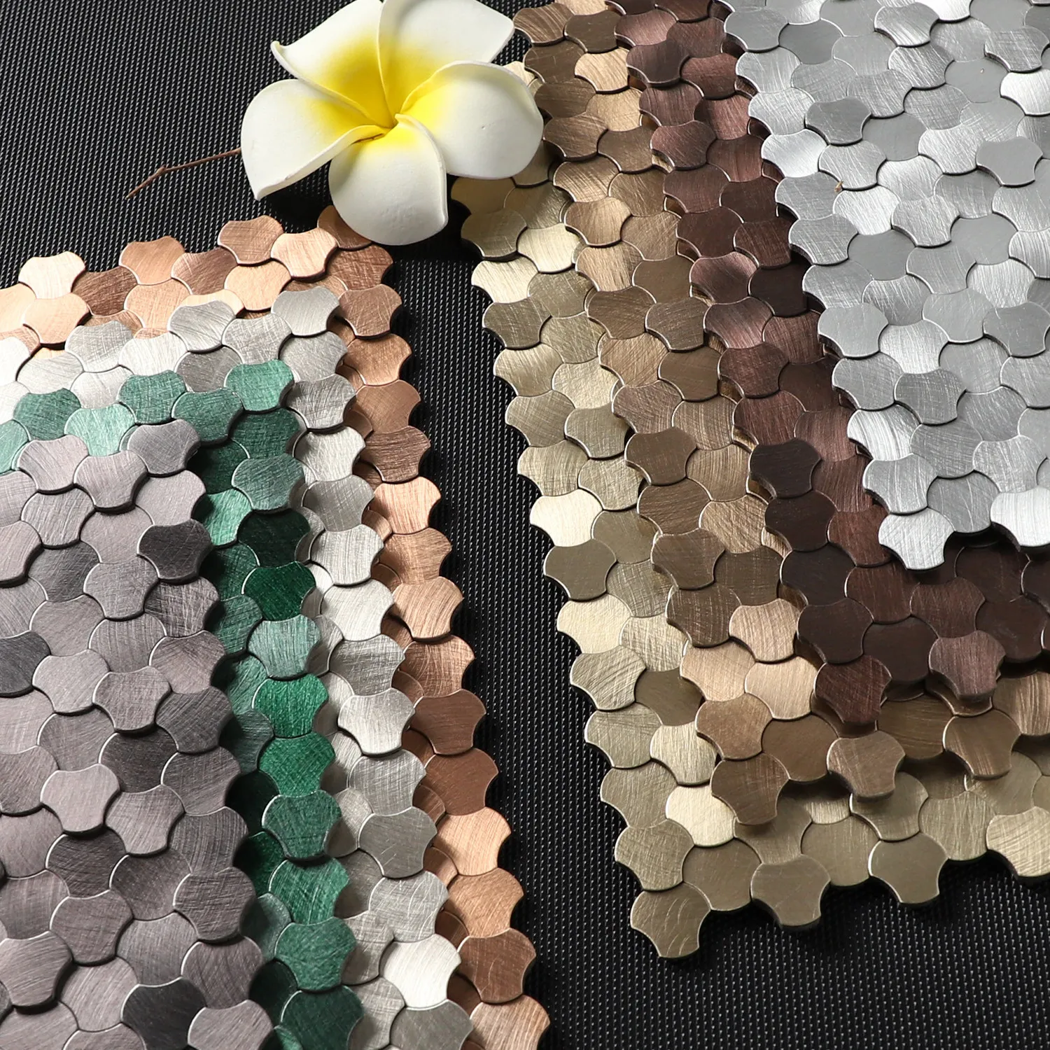 Peel and Stick 3D Mosaic Wall Tiles Arc‑uneven‑surface Metallic Self‑adhesive for Kitchen Living Room Home Wall Backdrop Decor