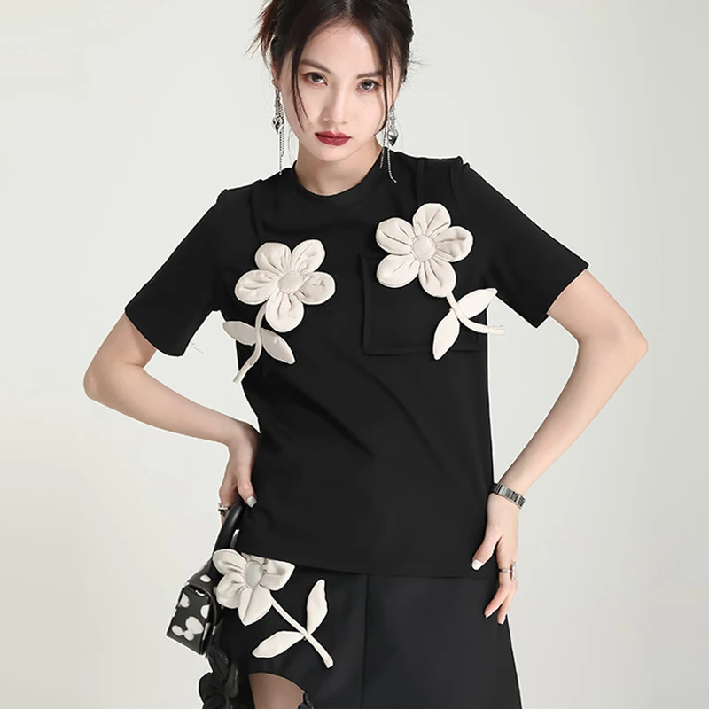 Johnature 2024 Summer New Patchwork Floral Tops Fashion All Match Loose Black Hollow Out Solid Color Women T-Shirts