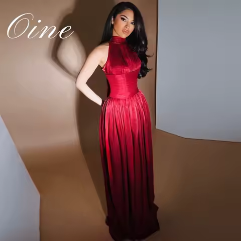 Oine Elegant Burgundy Pleat Satin Evening Dress A-Line Halter Neck Sleeveless Prom Gowns Arabic Dubai Long Dress Customized