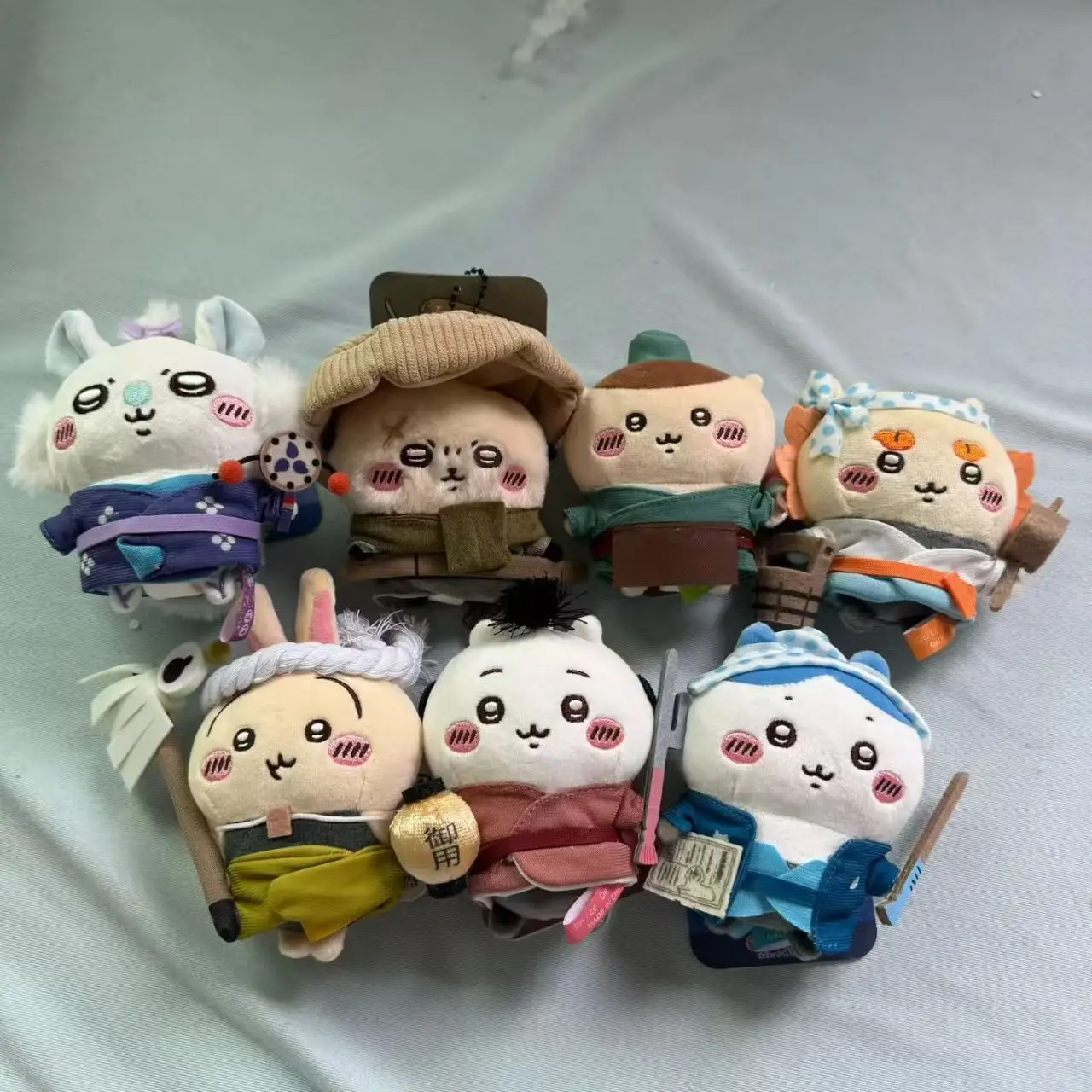 

Chikawas Edo Samurai Costume Plush Keychain Hachiware Usagi Kawaii Stuffed Animal Bag Charm Cute Cartoon Gift Boys Girls Random