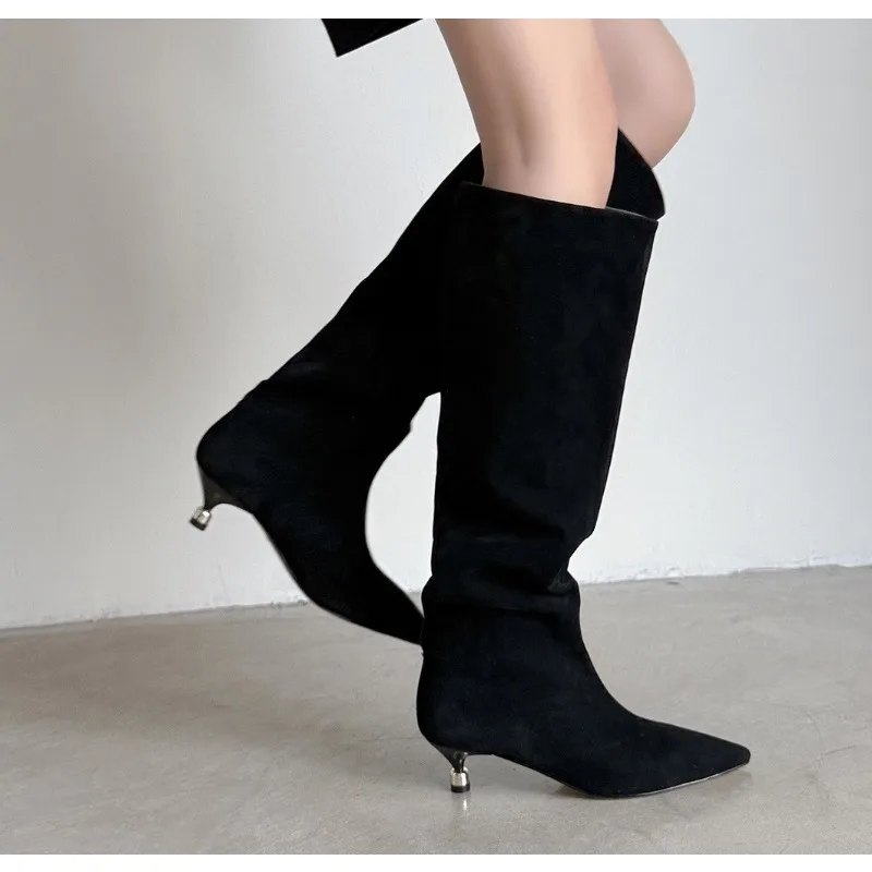

2026 Trend Designer Vintage Thin Low Heel Shoes Modern Botas Autumn Winter Pointed Toe Knee Length Boots Shoes Woman
