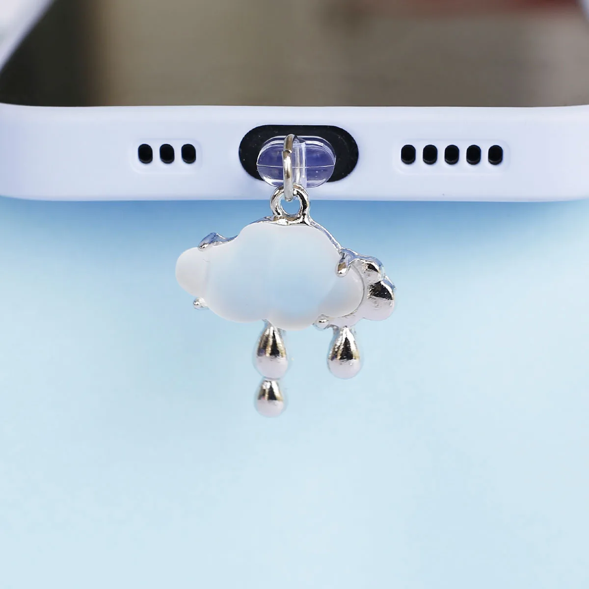 Telefon-Staubschutz-Charms: Wolken, dunkle Wolken und regenbewölkte Formen für iPhone- und USB-C-Anschlüsse – Zubehör-Dekoration – Detail 6