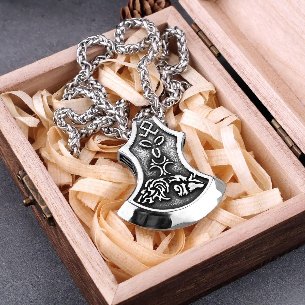 Stainless Steel Axe Pendant Vintage Viking Celtic Knot Wolf Amulet Rune Pendant Jewelry Men\'s Classic Trend Party Jewelry Gifts