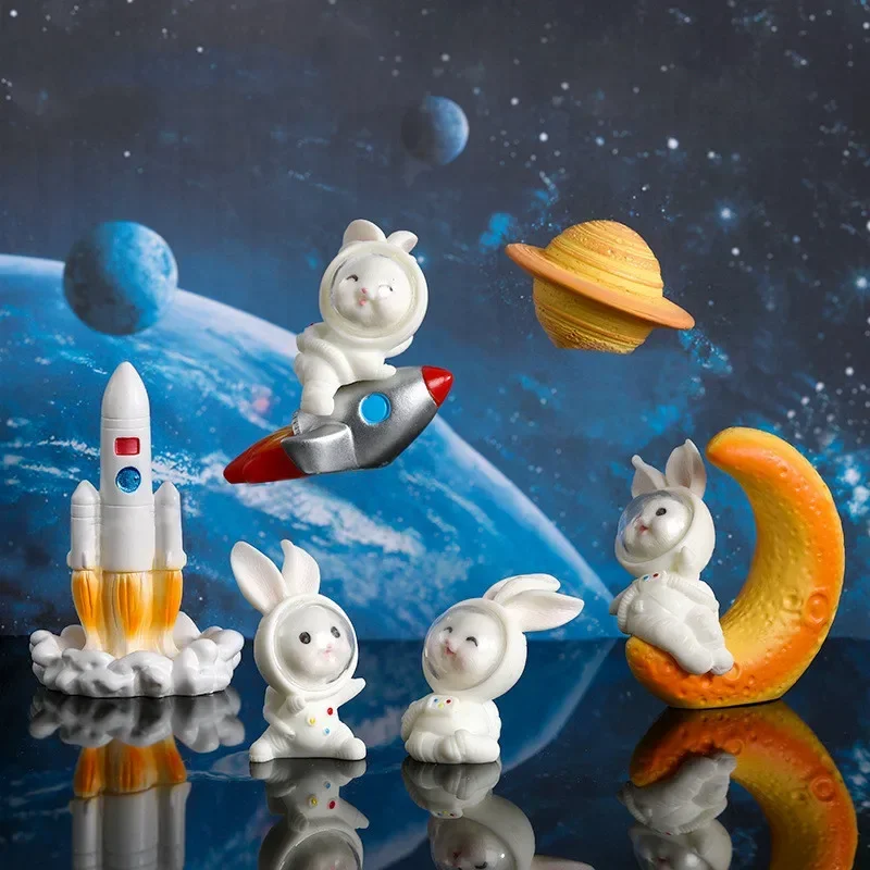 Astronaut and Planets Cake Topper, Spaceman Baking Ornaments for Kid, Boy Universe, Outer Space, Birthday Party Supplies