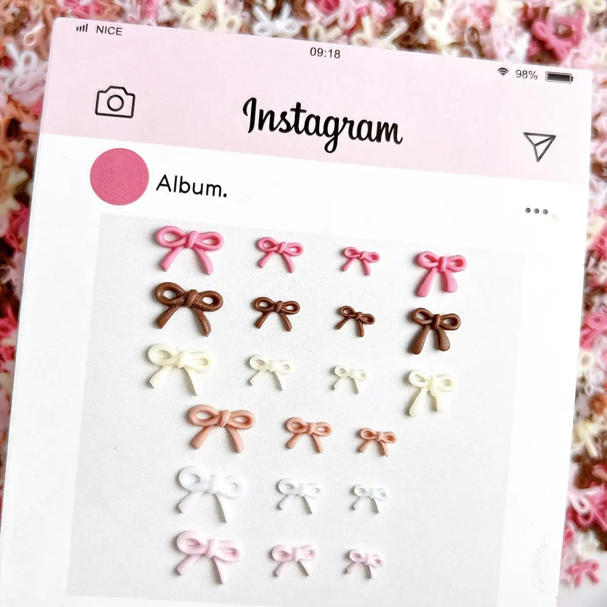 100 قطعة ثلاثية الأبعاد الراتنج 7-Color البسيطة جوفاء القوس مسمار السحر ماتي متعدد الحجم الشريط القوس مسمار الفن اكسسوارات الديكور DIY بها بنفسك الحرف اليدوية