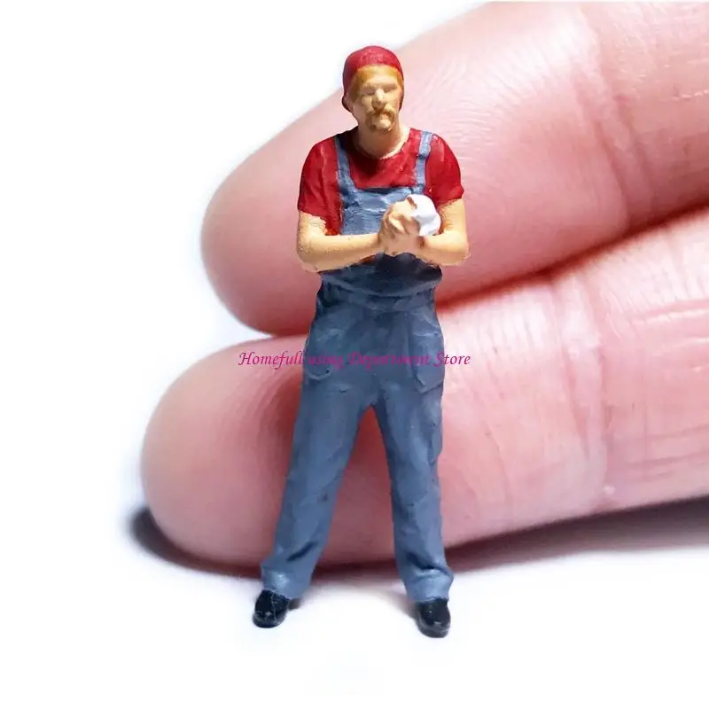 Realistic Repairman Figure Model 1:64 Scale Hand Painted Miniature Figures for Dioramas Props,Photography Collectors
