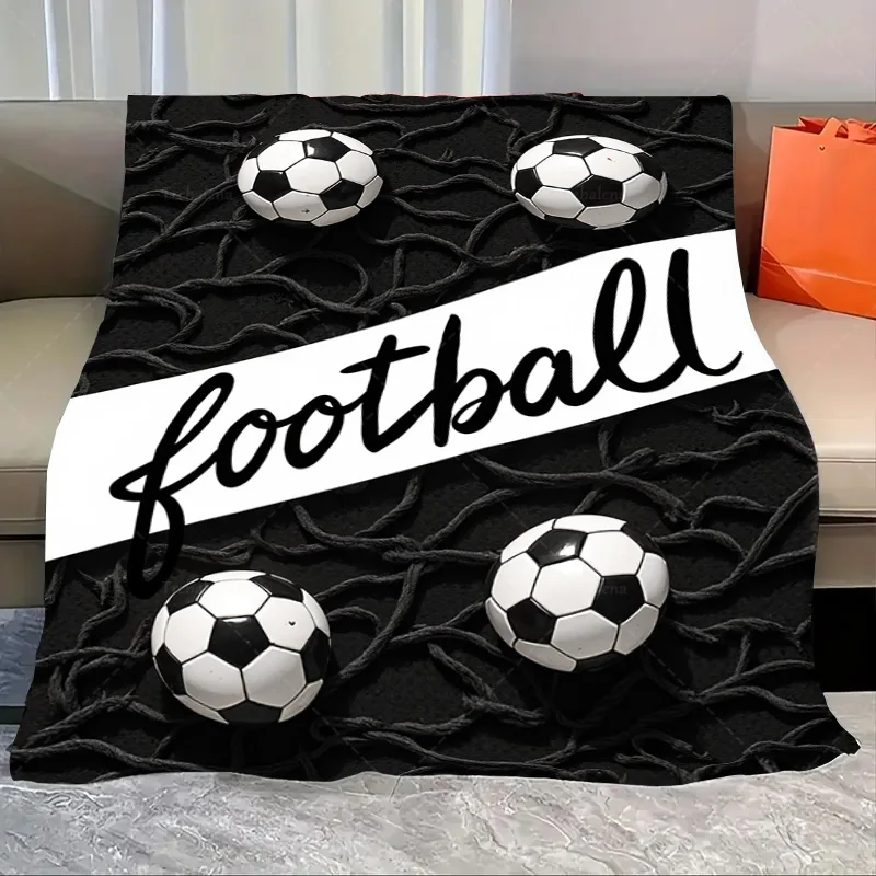 

1 шт. фланелевое одеяло с футбольной сеткой и принтом мяча для любителей спорта — мягкий уютный плед