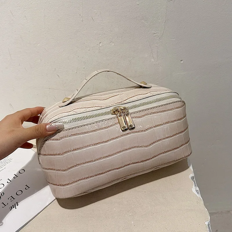 

Новая водонепроницаемая косметичка для женщин, подвесная сумка для макияжа, нейлоновый дорожный органайзер, большая сумка для туалетных принадлежностей, кейс для косметики, сумка для умывания