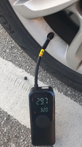 VanVolt AirGo™ Cordless Digital Tyre Inflator - Portable 150 PSI Air Pump photo review