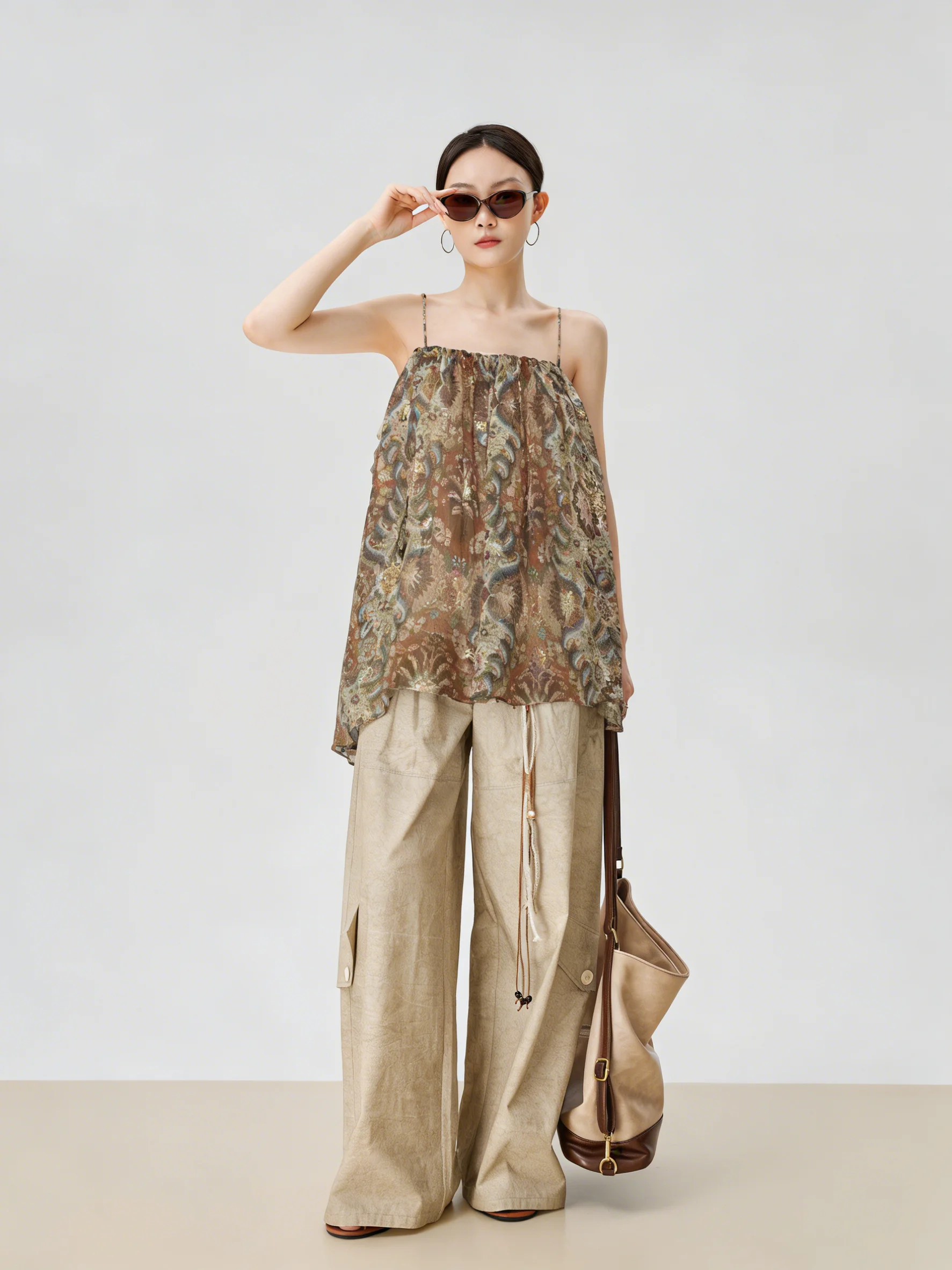 

Bohemian Style Retro Print Halter Pants Set Women's Fashion Summer 2026 Casual Loose Fit High Waist Trousers Outfit
