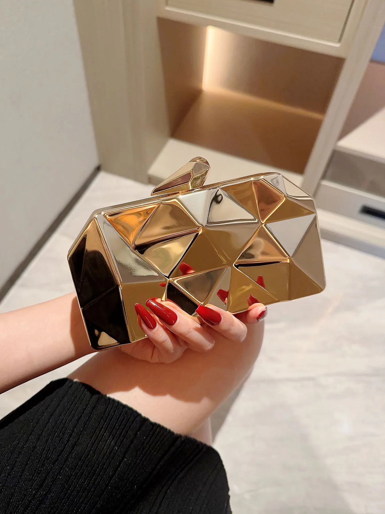 

Ladies fashion Shiny Shaped Hardware Box Dinner Bag Banquet Bag Clutch Dress Bag Evening Bag Prom Bag Chain Bag