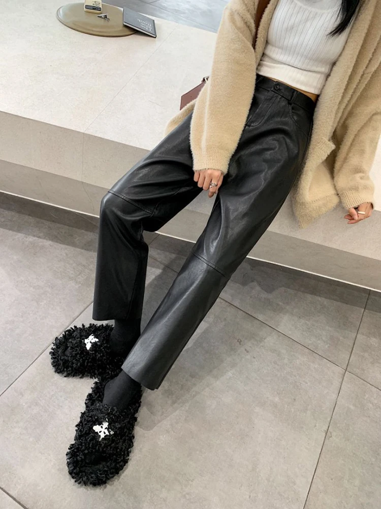 กางเกงหนังเทียมสีแดงไวน์ทรงดินสอเอวสูงสำหรับผู้หญิง สไตล์ลำลอง ความยาวระดับข้อเท้า เหมาะสำหรับฤดูใบไม้ร่วงและฤดูหนาว