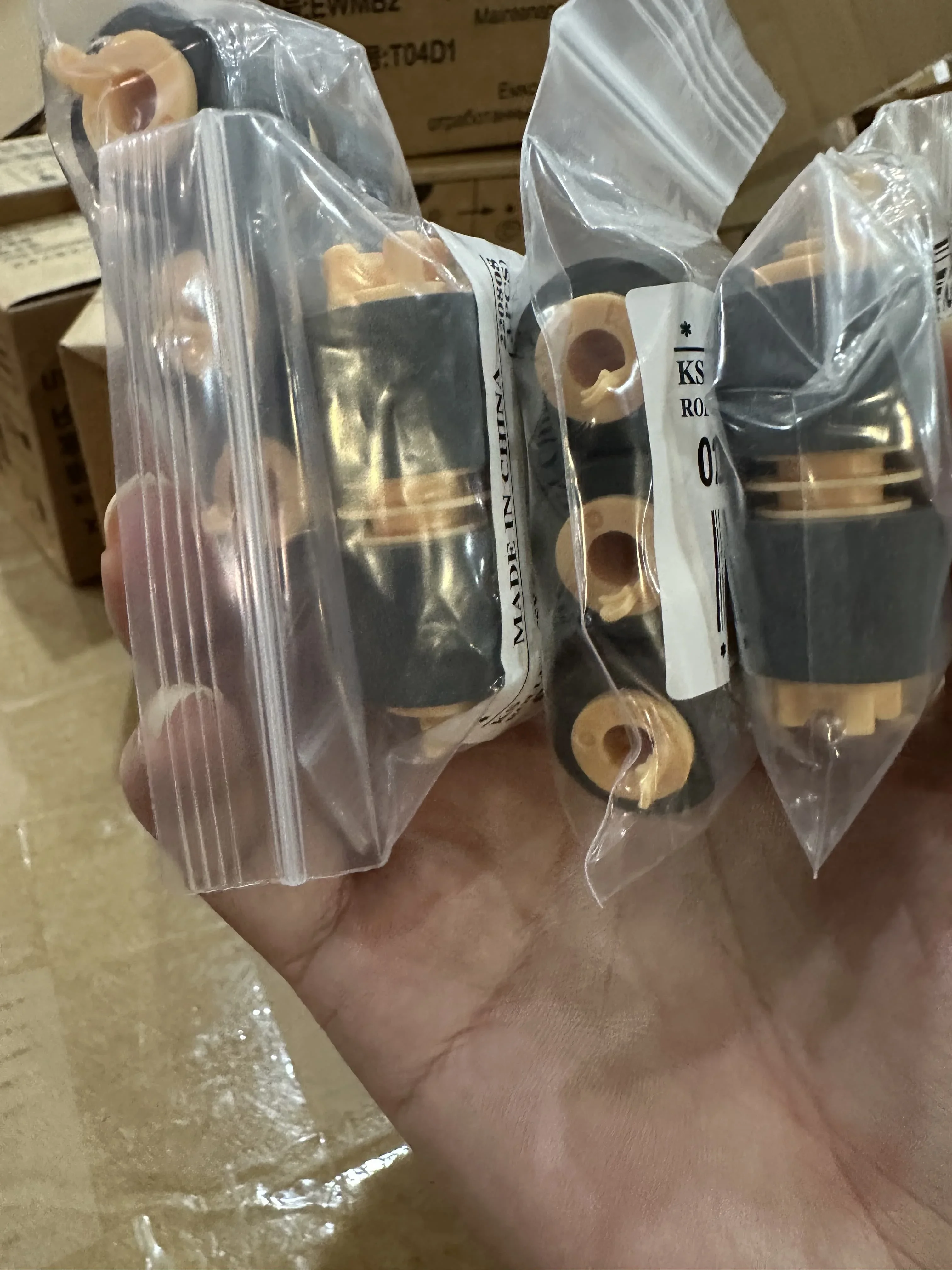 

36X Paper Feed Roller for Xerox WorkCentre 5335 7525 7535 7775 5325 7655 7665 7675 7755 7765 5330 7425 7428 7435 7530 7545 7556