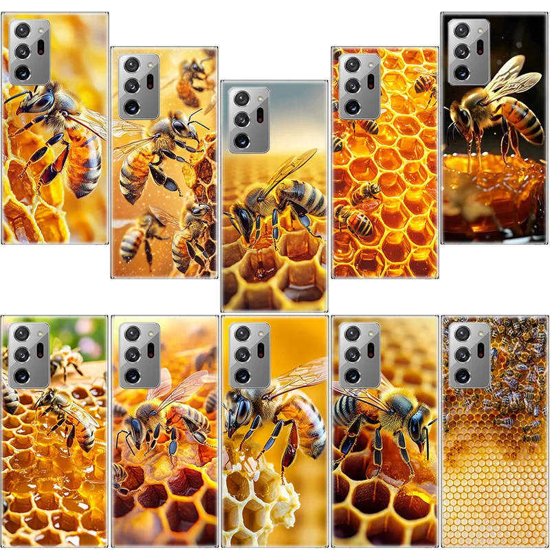 Bees and Honey in the Honeycomb Phone Case For Samsung Galaxy S25 Edge S24 S23 FE S22 S26 Ultra S21 S20 S10 Plus Capa Soft