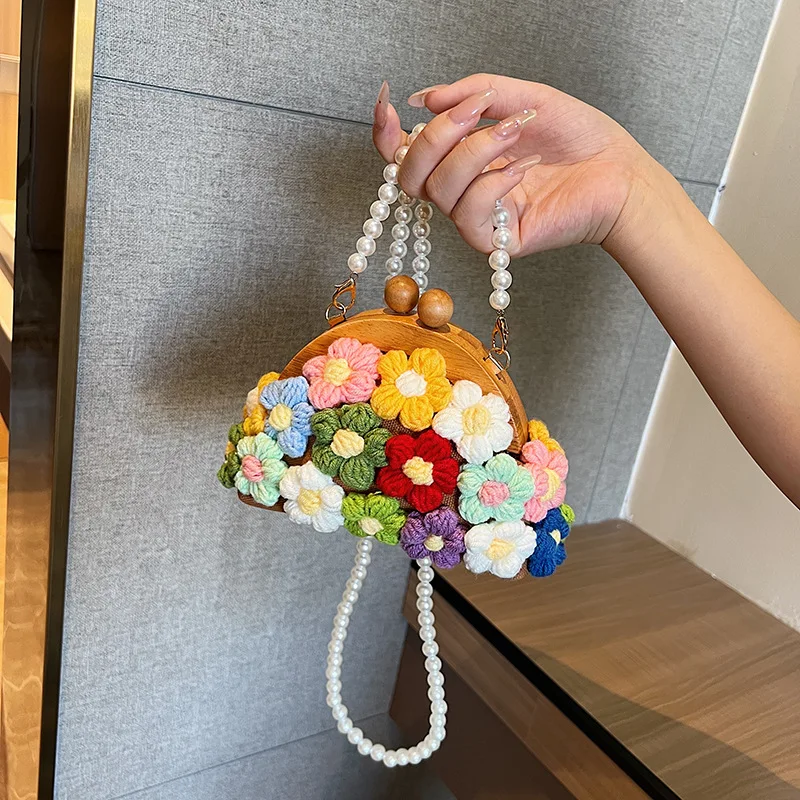 Woven Flower Shell Bags for Women 2024 Trend Fashion Mini Crossbody Bag Party Pearl Chain Trend Purse Cute Female Shoulder Bag