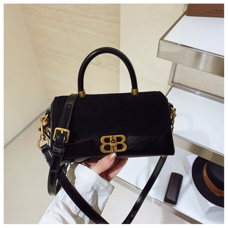 

2025 New Women's Premium Matte Retro Underarm Bag - Popular Portable Commuter Shoulder Messenger