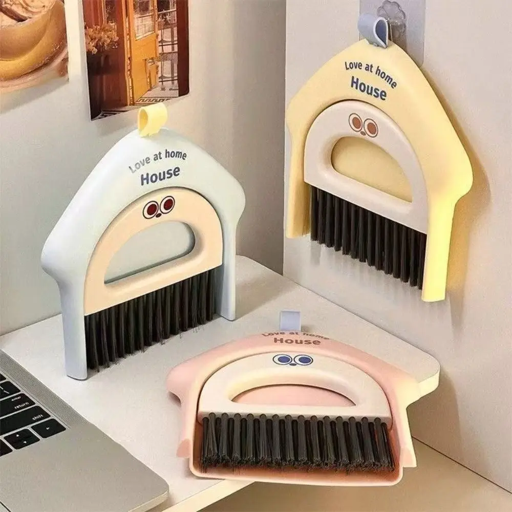 

Portable Cartoon Desktop Broom Dustpan Set Detachable Hangable Keyboard Cleaning Brush Handheld Dustpan Shovel Set Coffee Powder