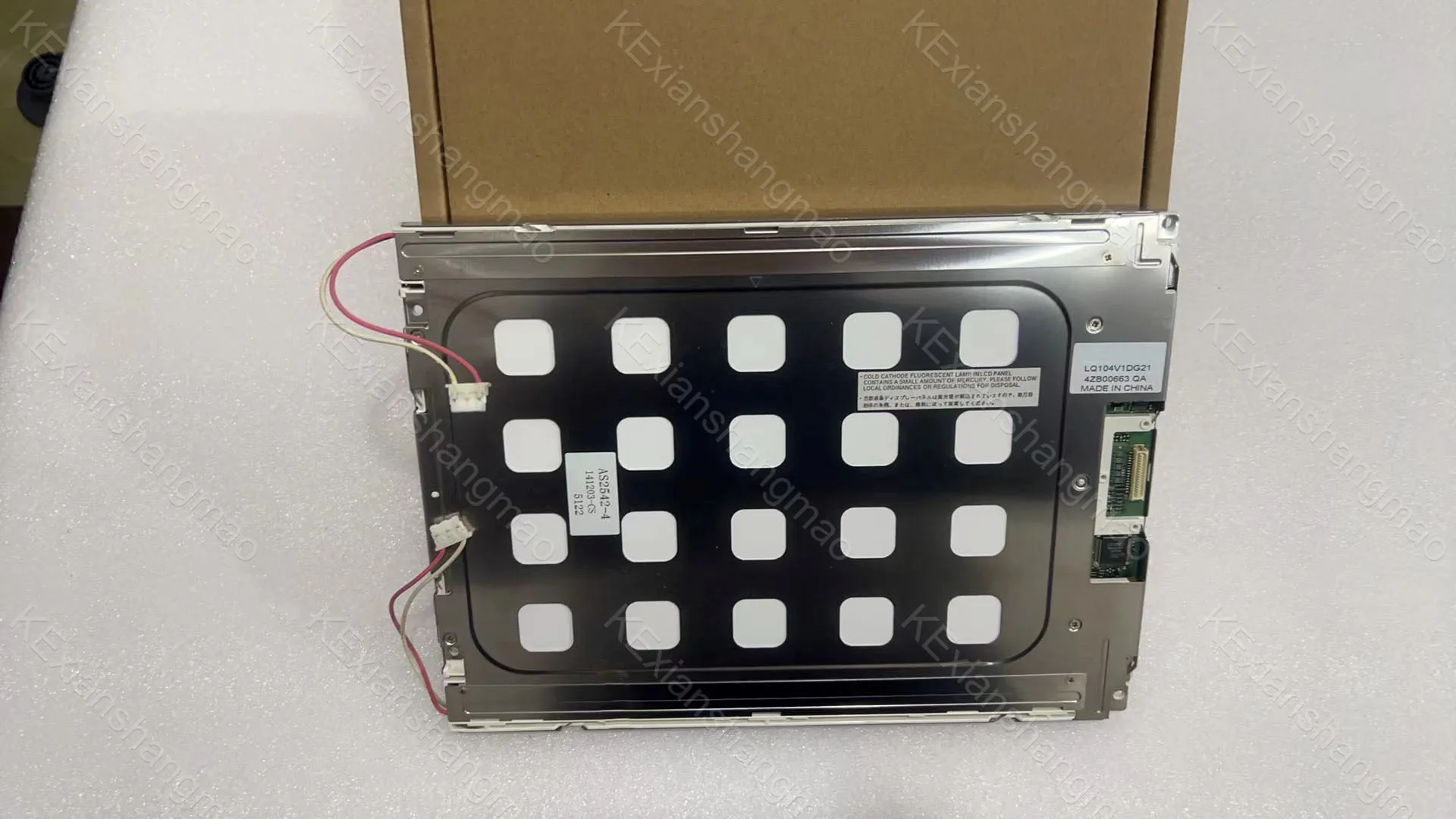 

Lq104v1dg21. оригинальный стоковый Тест показывает нормальный дисплей