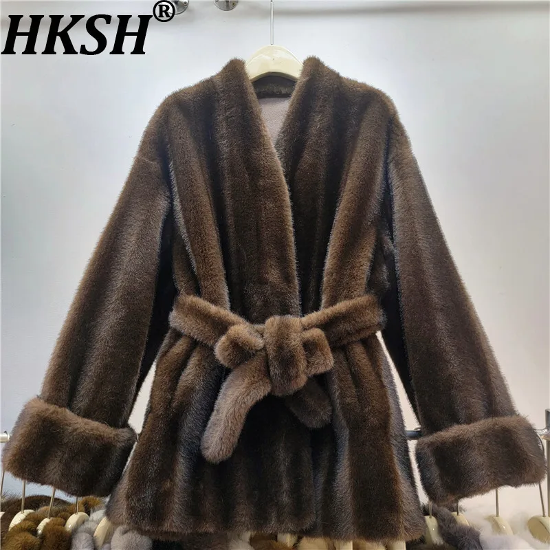 

HKSH 2025 Winter New Women's Faux Fur Coat V-neck Long Sleeves Belted Luxury Elegant Temperament Trend Thick Warm Jacket HK16004
