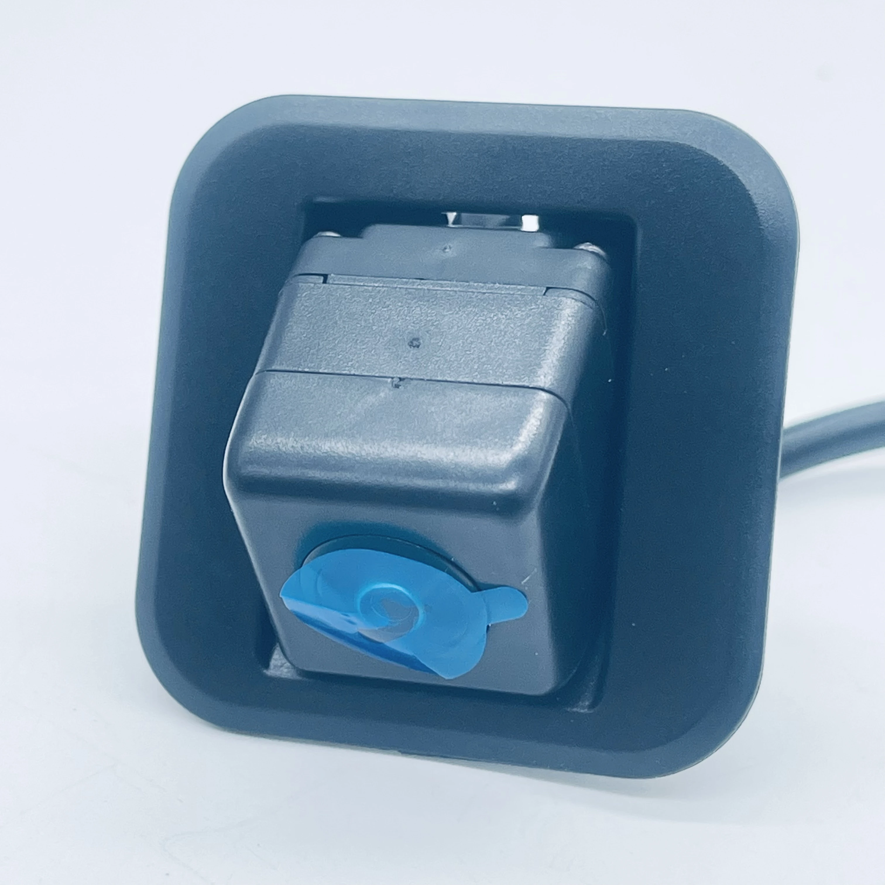 The 7917010-M01 is suitable for the rear view camera auxiliary camera of Changan CS75 reversing camera