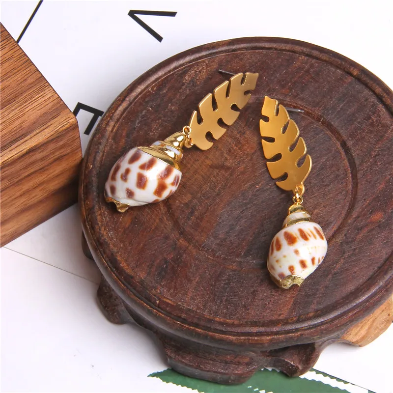 Colorful Sea Scallop Drop Earrings Bohemian Shell Earrings for Women Trendy Beach Hook Eardrops Earrings Summer Jewerly Gifts