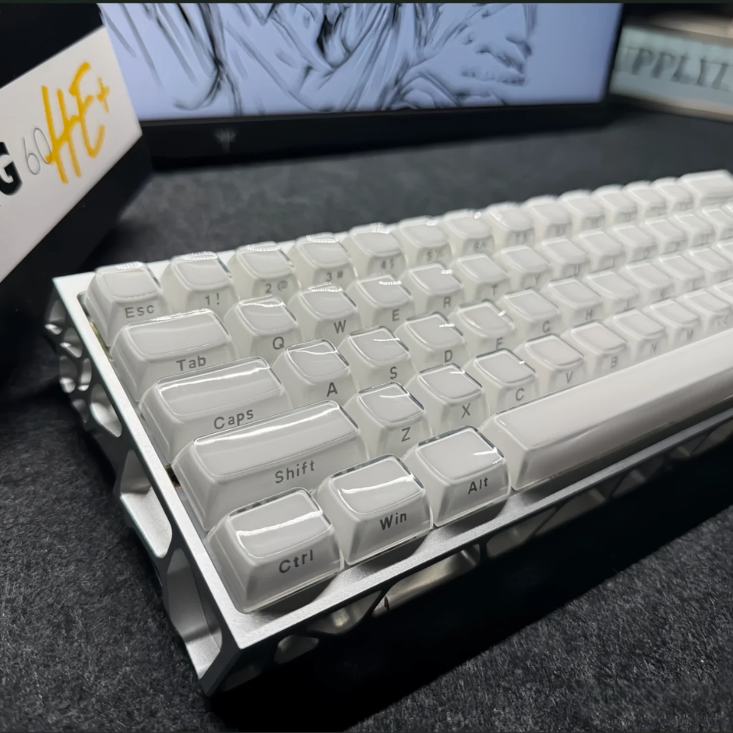 

Crystal, Side Engraved Pure White Jelly Keycap PBT+PC 136 Keys, Customized for 60/84/98/108 Mechanical Keyboard
