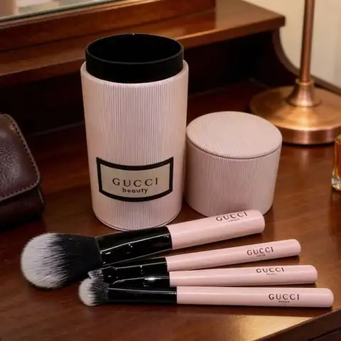 GUCCIs bag Fashion Pink Sweet Makeup Brush Set With Storage Bucket Puff Storage Portable Beauty Brush Kit For Daily Travel Perfe