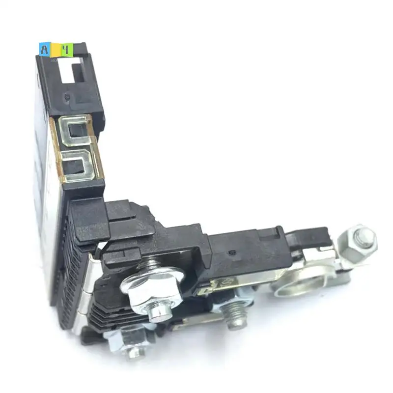 

A04E-1 Piece Holder Fusible Link Fuse Block Assembly 24340-7F000 243407F000 24380BB50A Parts For Nissan