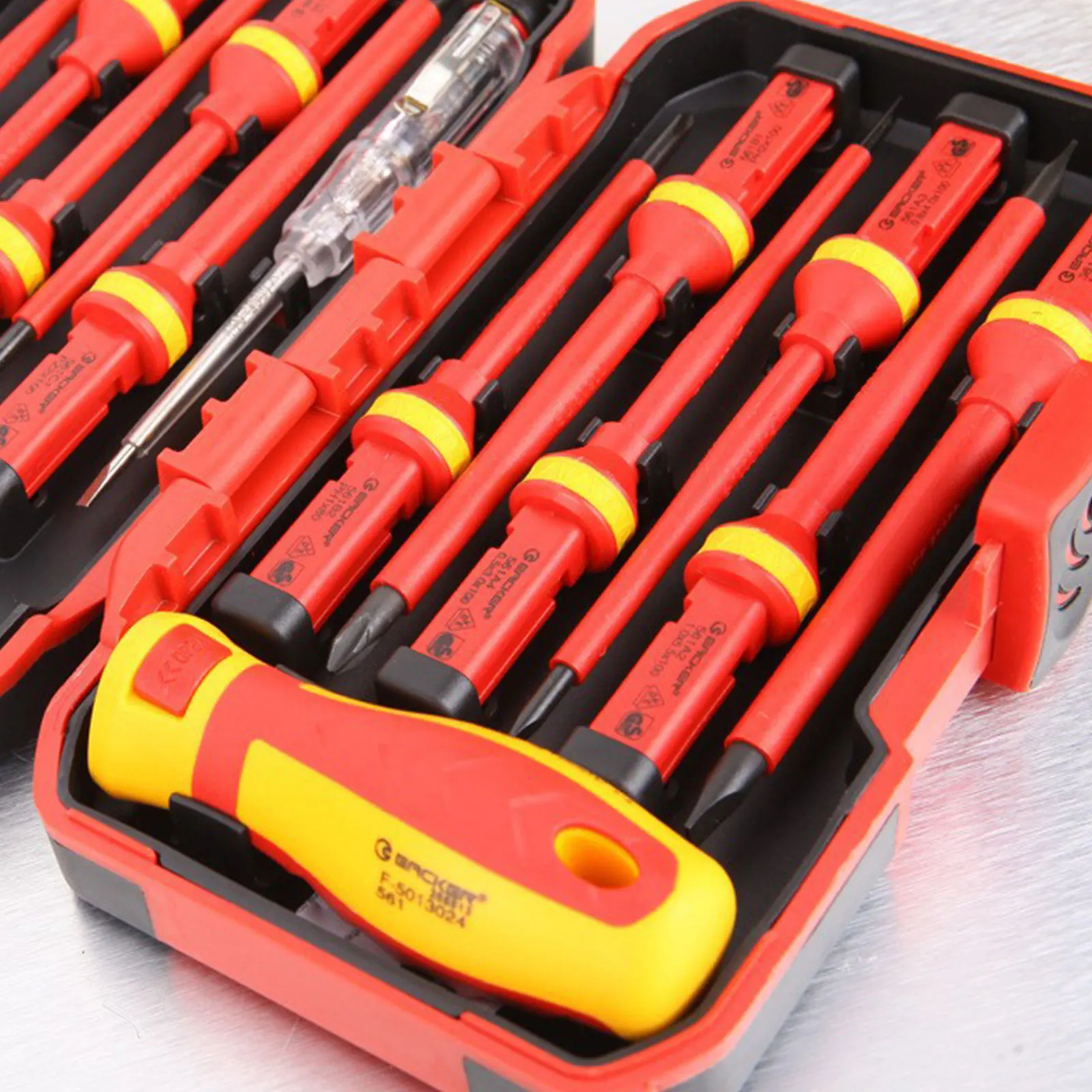 13/pz VDE Set di cacciaviti isolati 1000V scanalato Phillips cacciavite Kit di punte Tester penna elettricisti utensili manuali