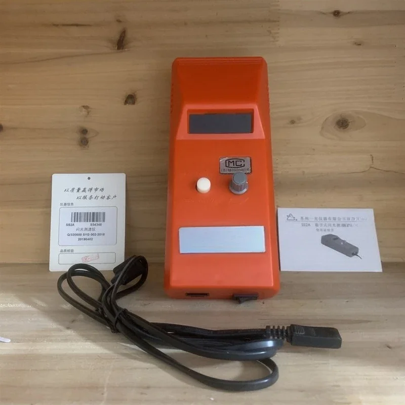 Handheld digital flash velocimeter