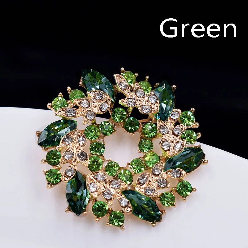 Fashion Rhinestone Wreath Brooches for Women Elegant Crystal Flower Brooch Sweater Scarf Pins Badges Christmas Jewelry Gifts