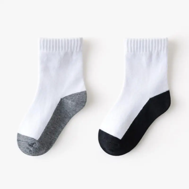 5 Paar Kinder-Schulsocken, einfarbig, für Jungen und Mädchen, Sportsocken, mittelhohe Schaftlänge, aus Baumwolle, atmungsaktiv, weiß, für Kinder von 1 bis 12 Jahren. – Detail 2