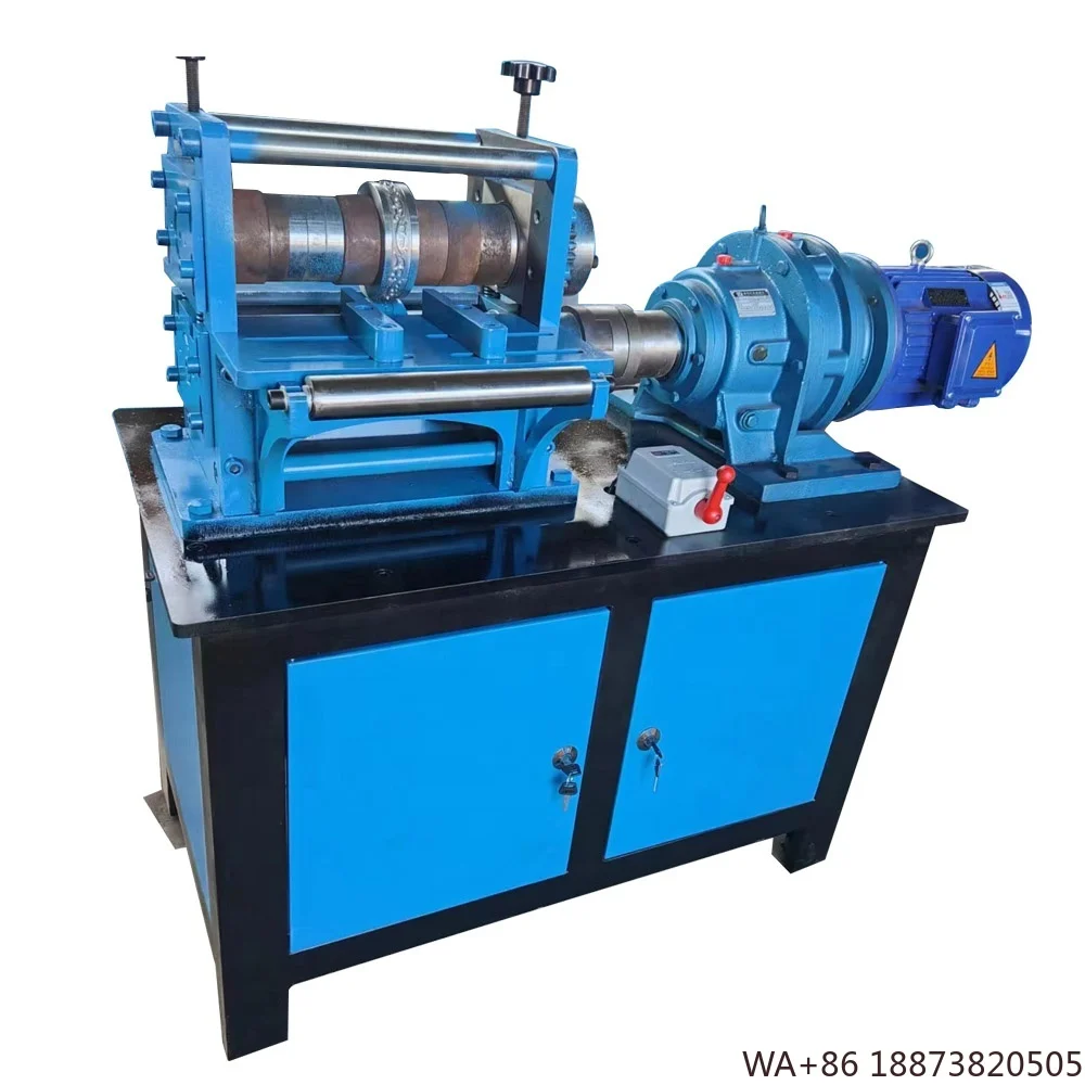 Machine de gaufrage Machine de gaufrage en fer forgé Forgeage automatique du fer