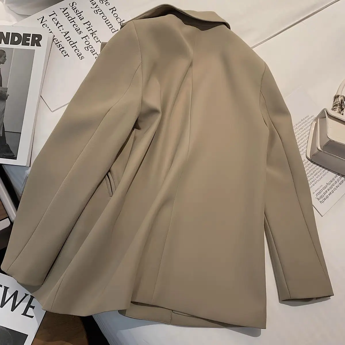 Spring 2023 New Khaki Suit Coat Women's Advanced Design  Casual Small Suit   blazer femme  womans blazer