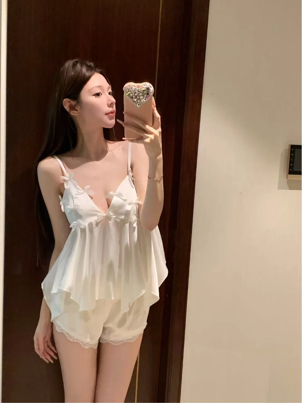

Silk Knot Sleepwear Women's Summer New Style Home Clothes Set with Chest Pad Pure Desire Two-Piece Set V-Neck Design