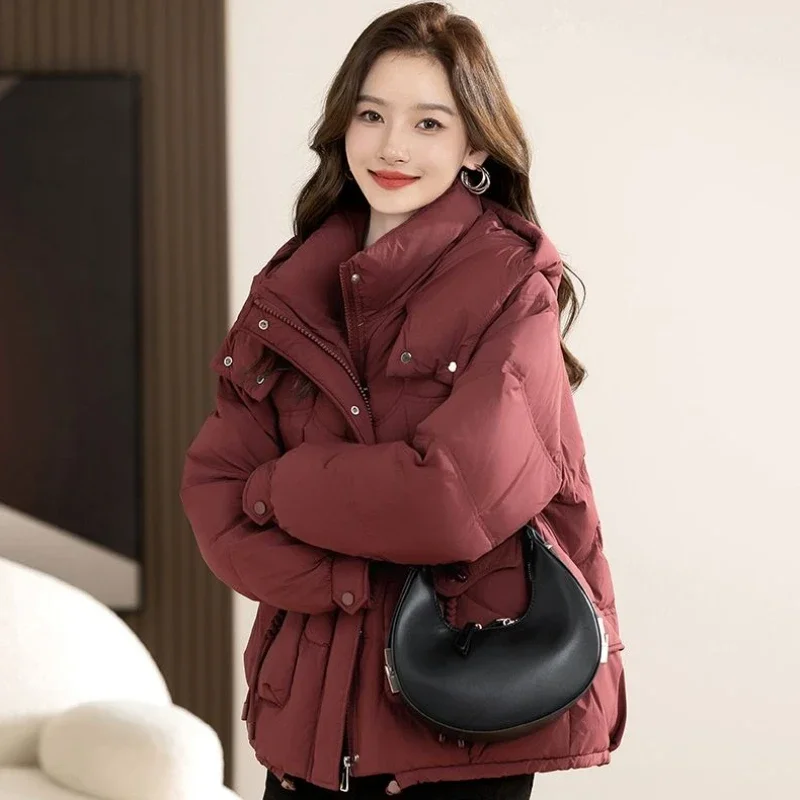 

2025 зимняя новая женская свободная пуховая куртка в корейском стиле с капюшоном, утепленное теплое короткое пальто, модное