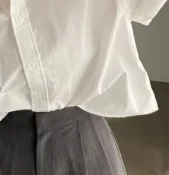 

Новая корейская женская блузка с коротким рукавом и пуговицами, универсальная, модная, повседневная, летняя, в простом стиле