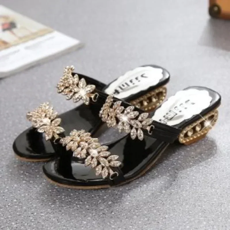 Shiny Crystal Slippers Women Luxury Rhinestone Med Heels Sandals Woman Bohemian Gold Strange Heel Flip Flops Summer Shoes